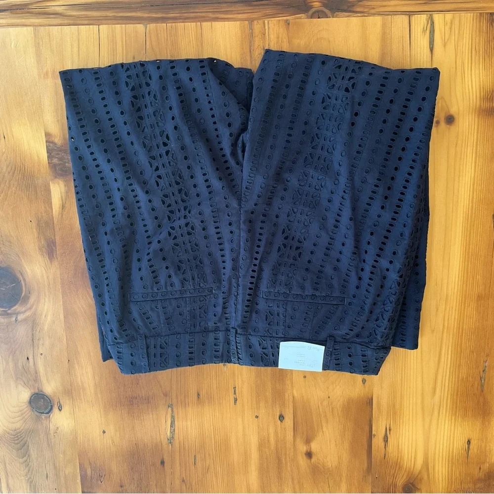 LOFT Navy Eyelet Capris - Picture 2 of 3